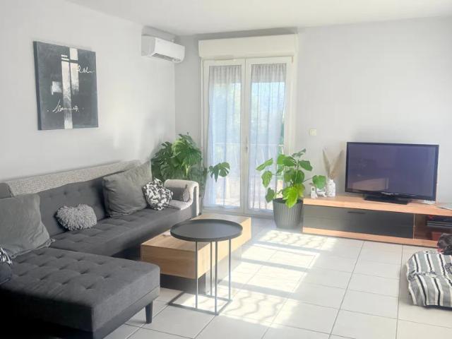 Location Appartement Route des Trois Lucs à La Valentine, Marseille