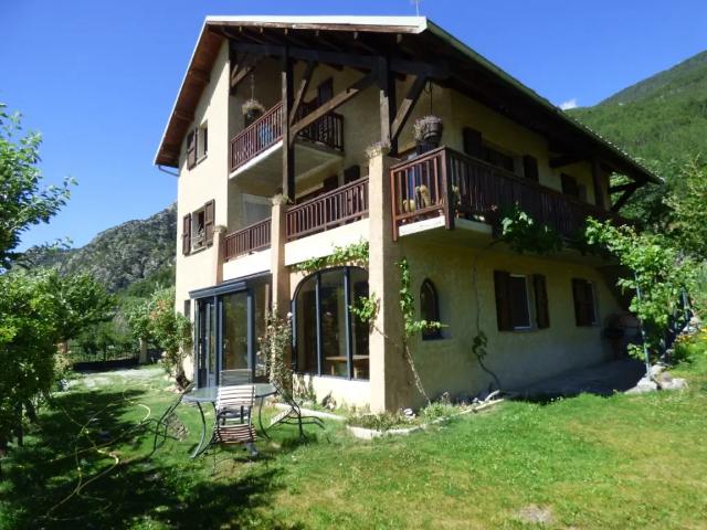 Location Appartement Route du Villard, Saint Crépin