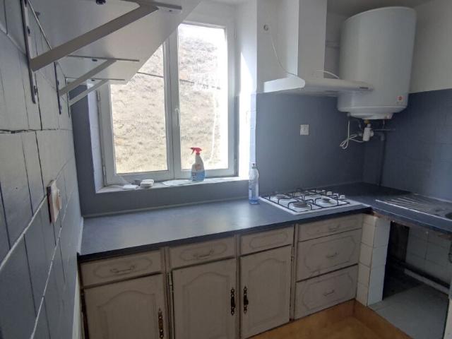 Location Appartement Route du Bourg, Salon