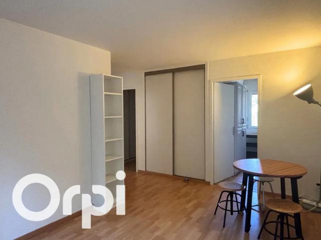 Location Appartement Route du Mesnil, Élancourt