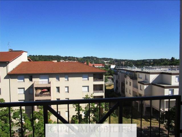 Location Appartement Route du Millénaire, Saint Genis Laval