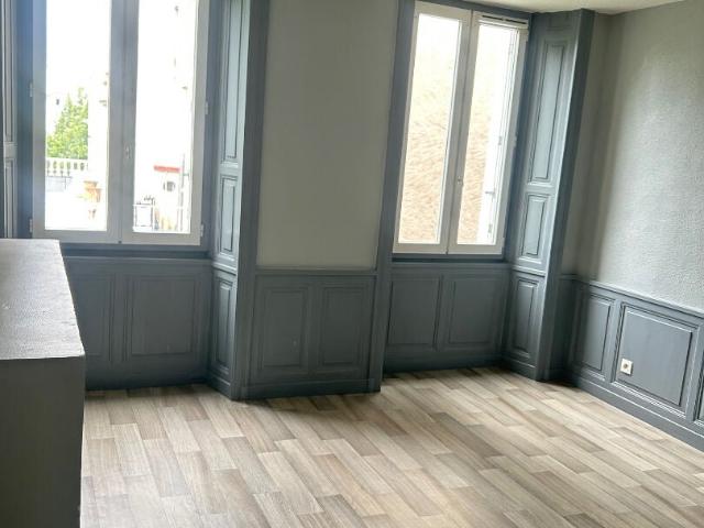Location Appartement Route Impériale, Naucelles