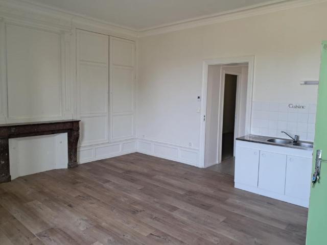 Location Appartement Route Nationale 19, Magny Fouchard