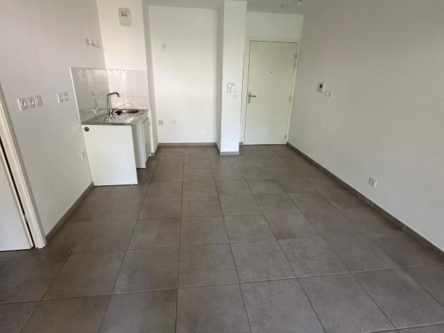 Location Appartement Route Nationale 8, Ollioules