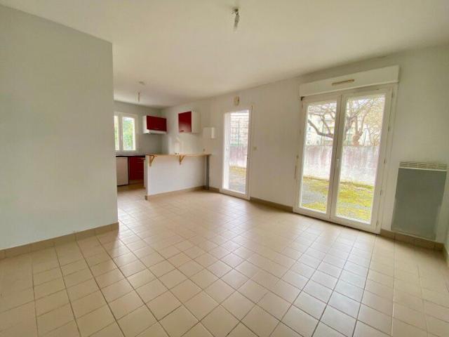 Location Appartement Rue Coursimault, Orléans