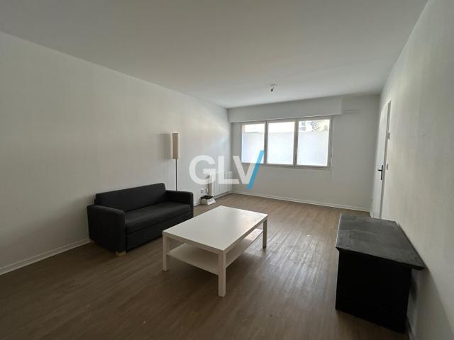 Location Appartement Rue Courtois, Lille