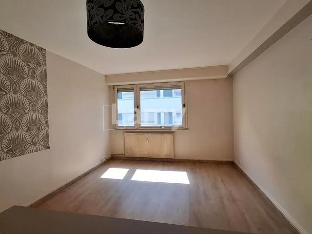 Location Appartement Rue Colbert, Lille
