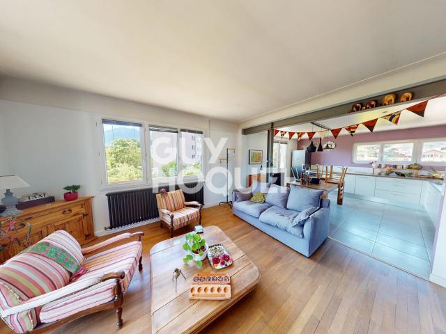 Location Appartement Rue Commandant Dubois, Albertville