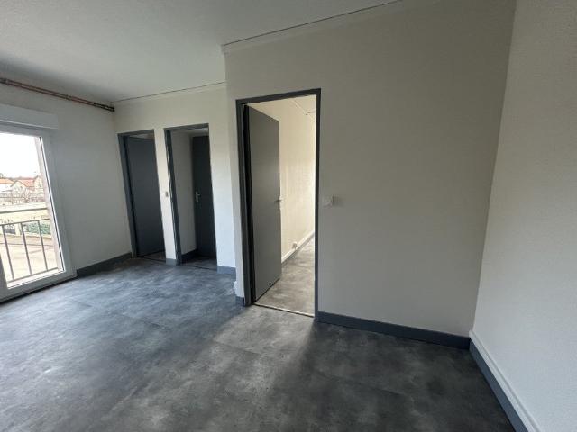 Location Appartement Rue Commandant Pierre Mulsant, Troyes