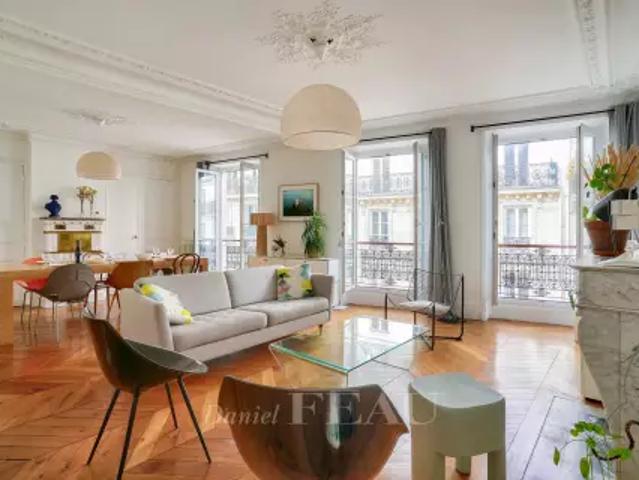 Location Appartement Rue Condorcet, Paris
