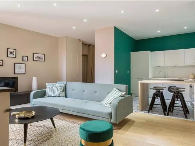 Location Appartement Rue Constantine, Lyon