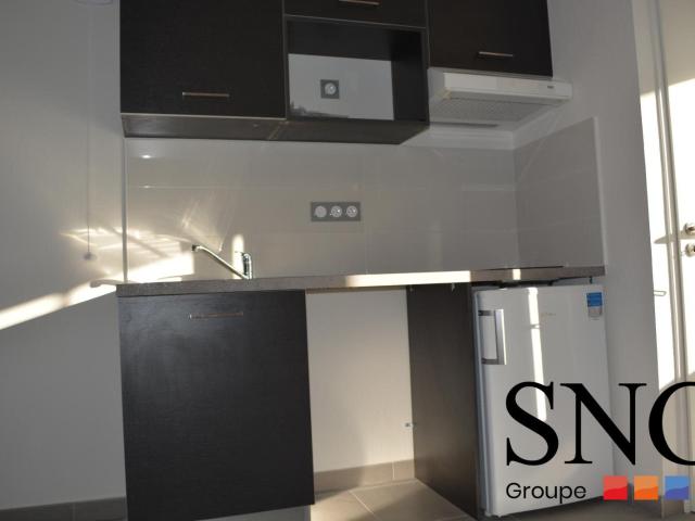Location Appartement Rue Cornelis Van Dongen, Béziers