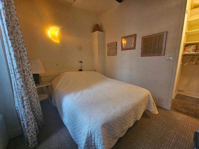 Location Appartement Rue Corvisart, Paris