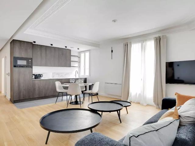 Location Appartement Rue Caulaincourt, Paris