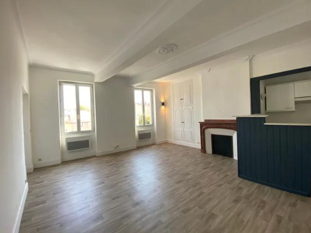 Location Appartement Rue Cayrol, Castres