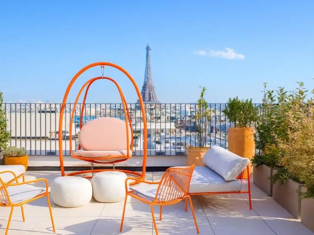 Location Appartement Rue Cambronne, Paris