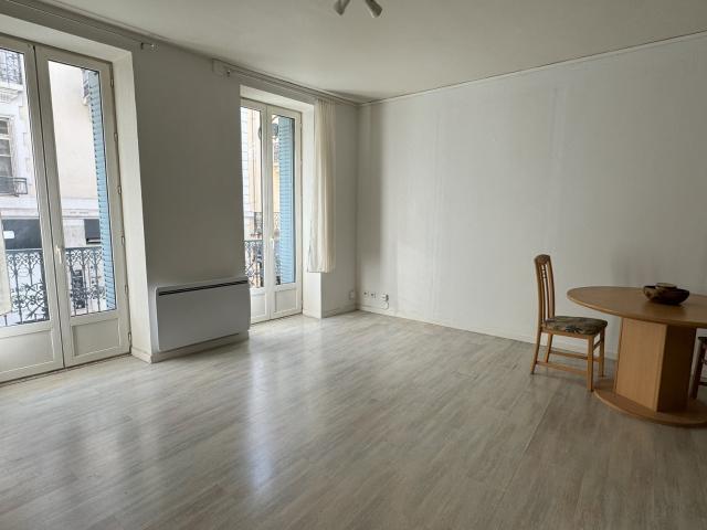 Location Appartement Rue Camille Claudel, Aix les Bains