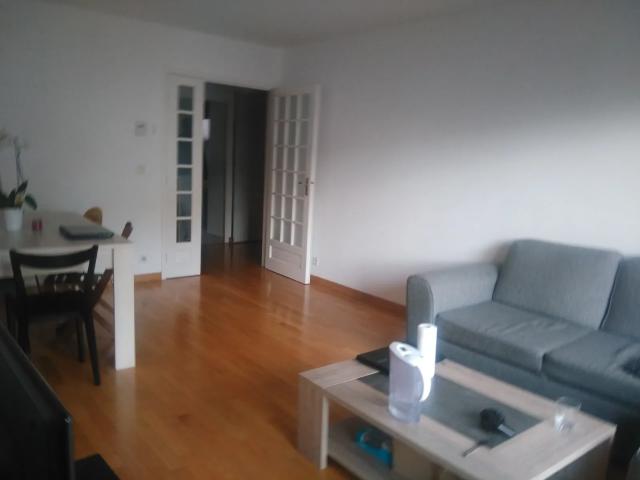 Location Appartement Rue Camille Claudel, Clichy