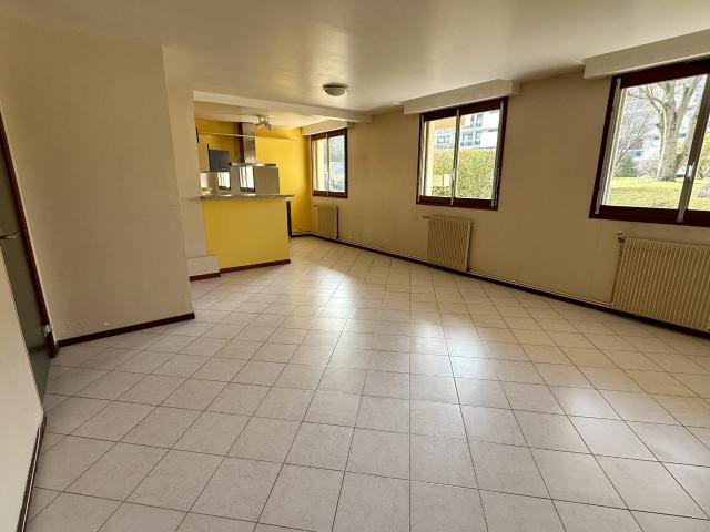 Location Appartement Rue Camille Desmoulins, Amiens