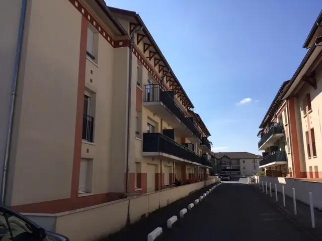 Location Appartement Rue Camille Dignac, Gujan Mestras