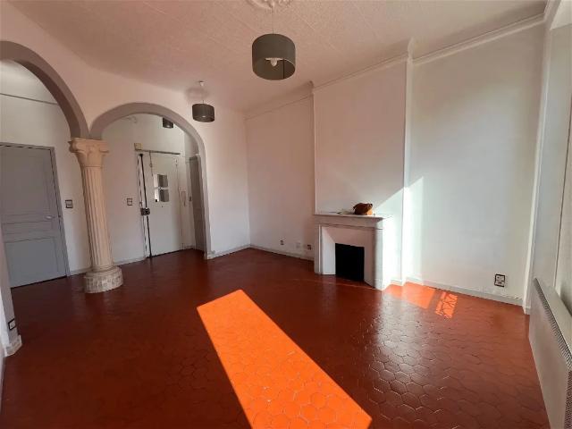 Location Appartement Rue Camoin Jeune, Marseille