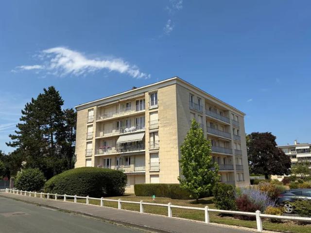 Location Appartement Rue Carnot, Compiègne