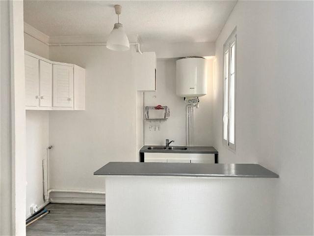 Location Appartement Rue Carnot, Suresnes