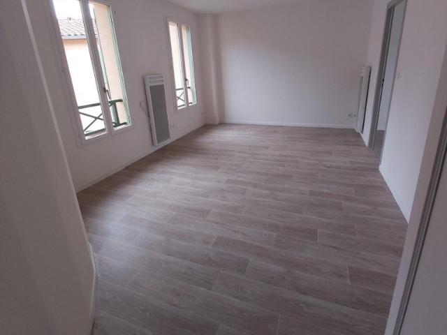 Location Appartement Rue Carnot, Sorcy Saint Martin