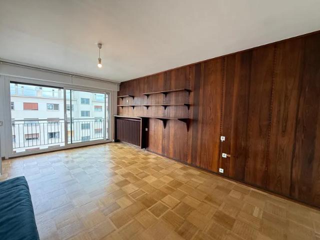 Location Appartement Rue Carrier Belleuse, Paris