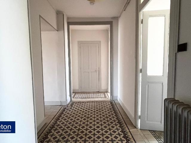 Location Appartement Rue Casimir Brenier, Grenoble