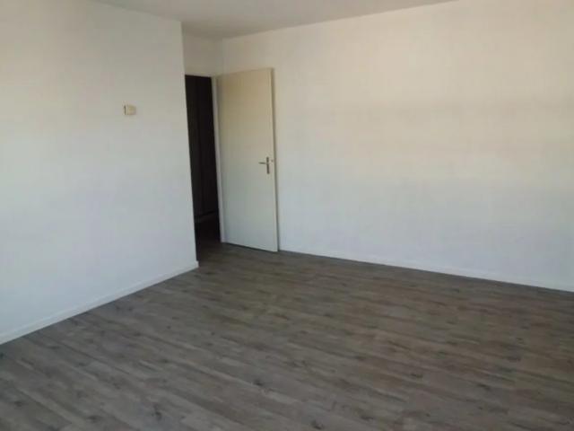 Location Appartement Rue Casimir Delavigne, Lille