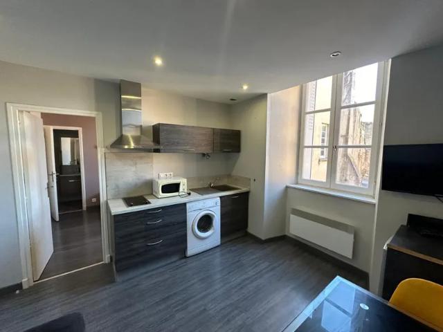 Location Appartement Rue Cassagnes, Rodez