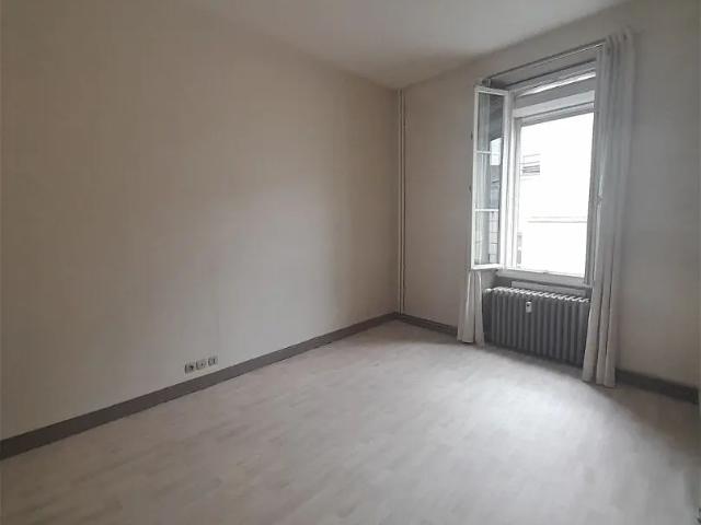 Location Appartement Rue Célestin Port, Angers