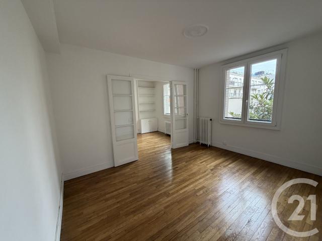 Location Appartement Rue Cépré, Paris