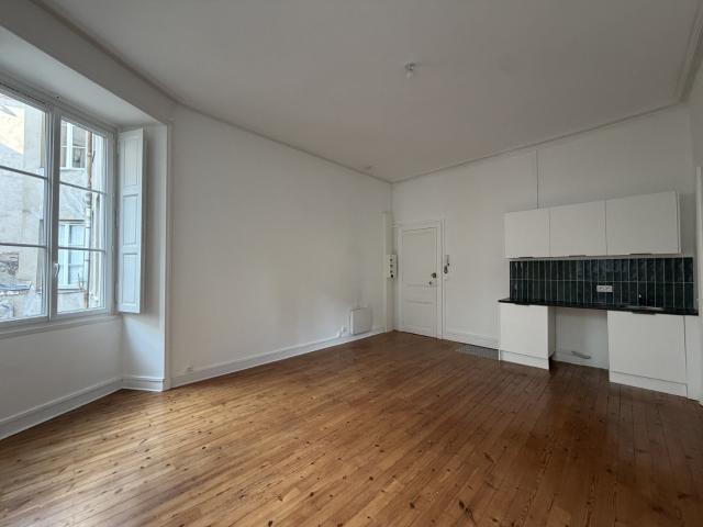 Location Appartement Rue César Franck, Nantes