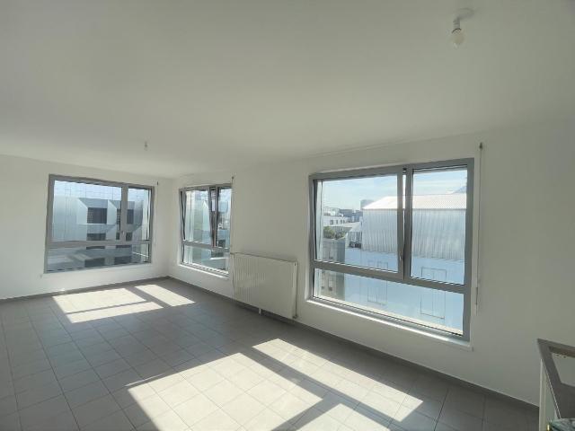 Location Appartement Rue Cesária Évora, Paris