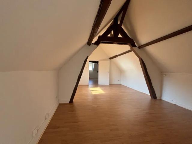 Location Appartement Rue Churchill, Essômes sur Marne