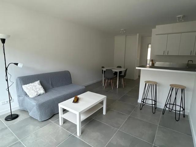 Location Appartement Rue Champion de Cicé, Bordeaux