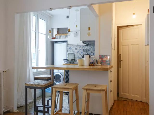 Location Appartement Rue Championnet, Paris