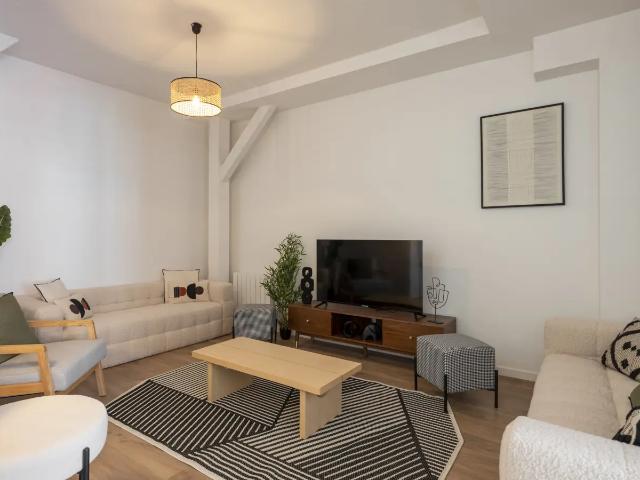 Location Appartement Rue Championnet, Paris
