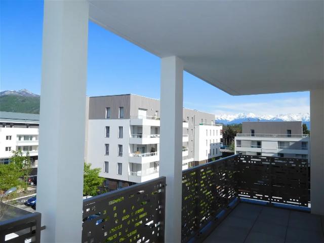 Location Appartement Rue Chanoine Henri Fejoz, Bassens
