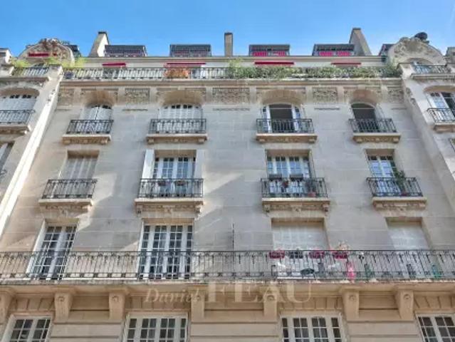 Location Appartement Rue Chaptal, Paris