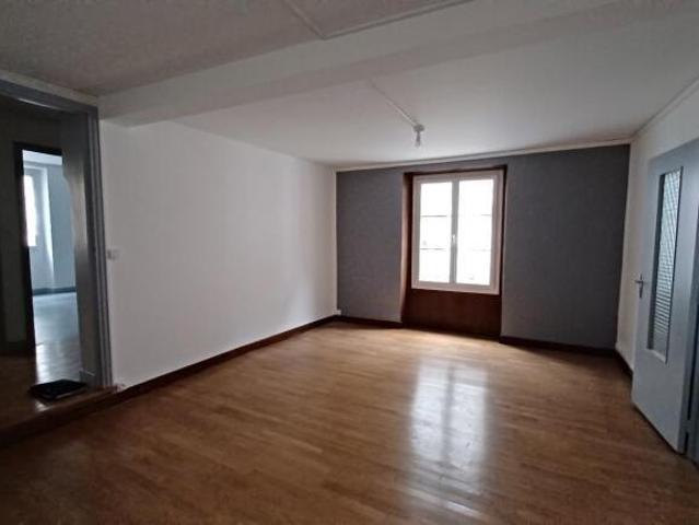 Location Appartement Rue Charles Barrat, Brive la Gaillarde