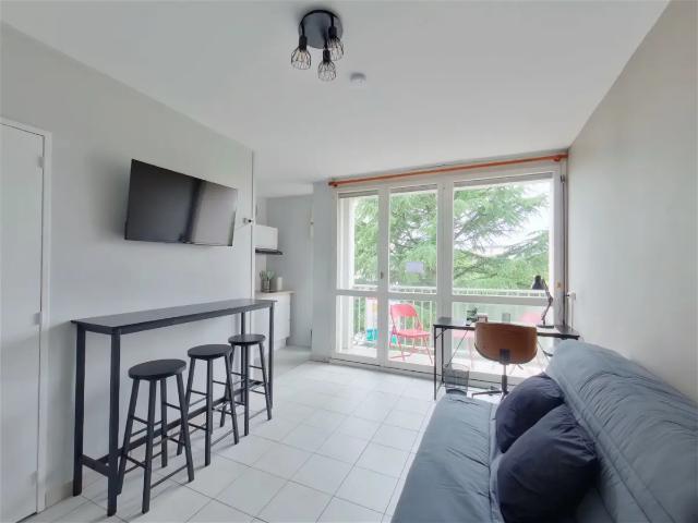 Location Appartement Rue Charles de Foucauld, Tours