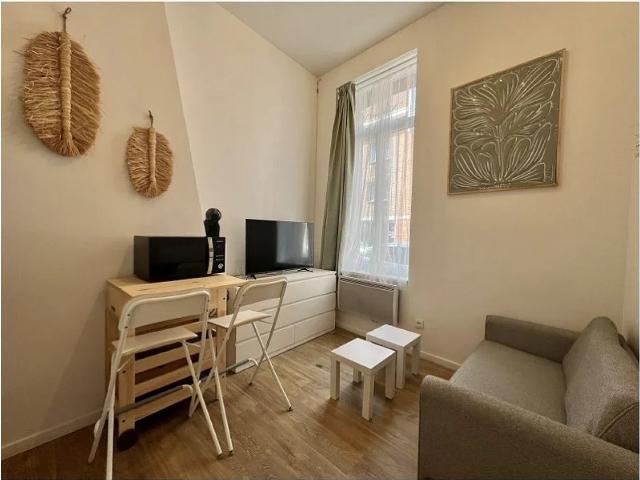 Location Appartement Rue Charles De Muyssart, Lille