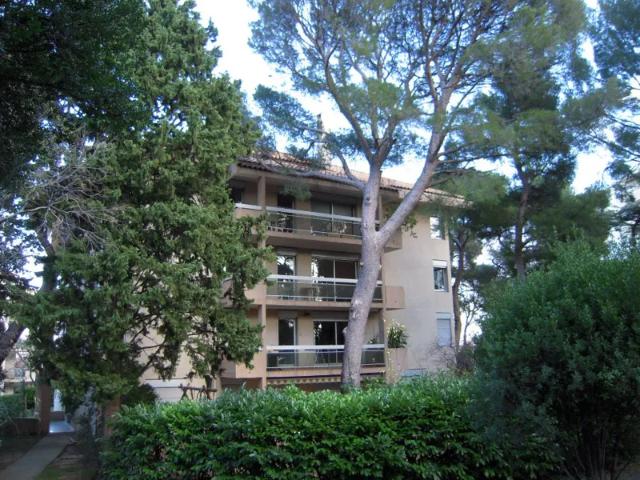 Location Appartement Rue Charles Foucauld, Nîmes