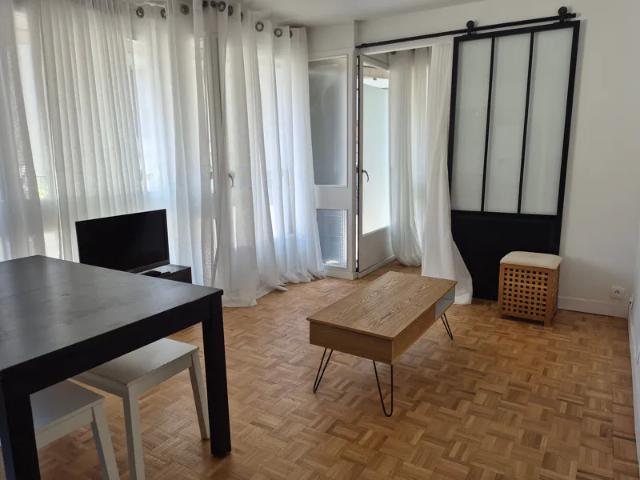 Location Appartement Rue Charles Fourier, Paris