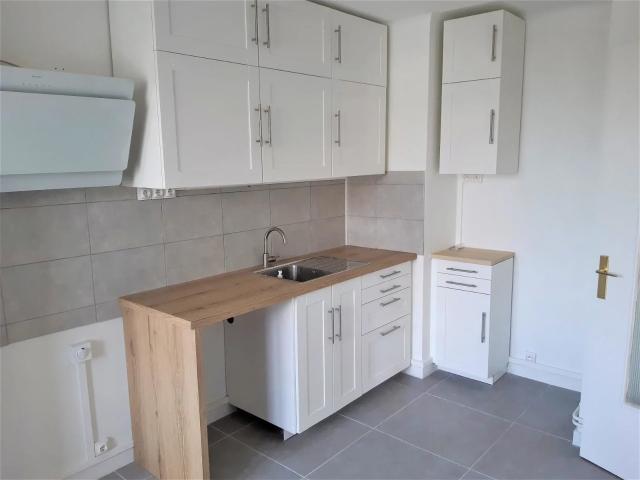 Location Appartement Rue Charles Germain, Villefranche sur Saône