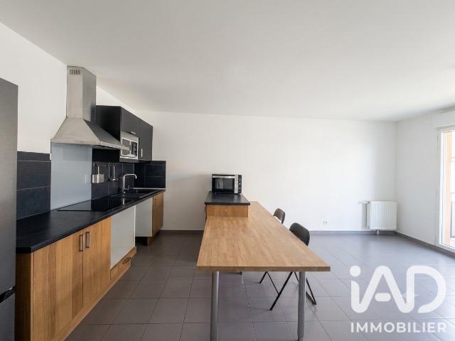 Location Appartement Rue Charles Infroit, Vitry sur Seine
