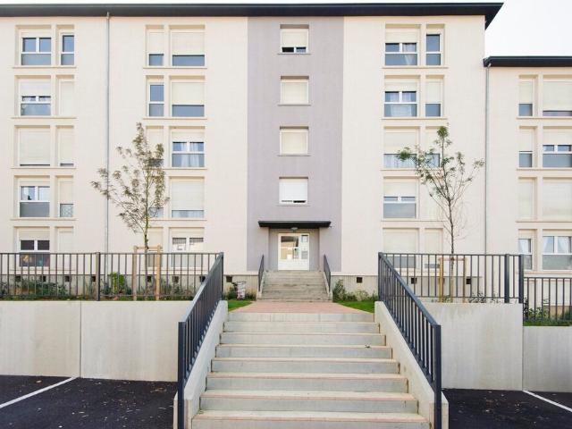 Location Appartement Rue Charles Péguy, Charleville Mézières